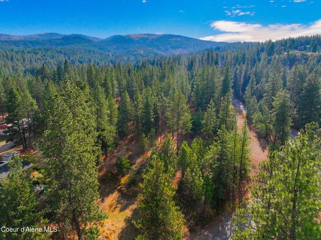 694 S SIGNAL POINT RD, Post Falls, ID 83854