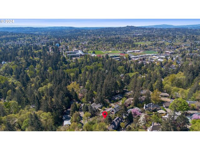 Sw WESTWOOD Ct, Portland, OR 97239