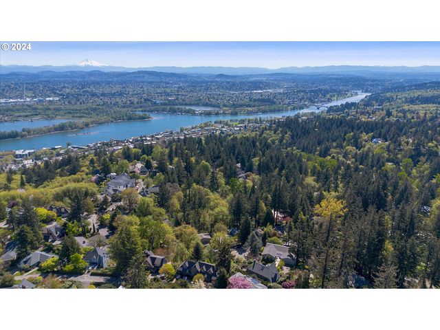 Sw WESTWOOD Ct, Portland, OR 97239