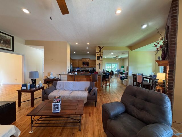 760 Range Road, Gurley, AL 35748