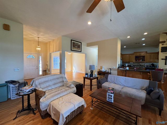 760 Range Road, Gurley, AL 35748