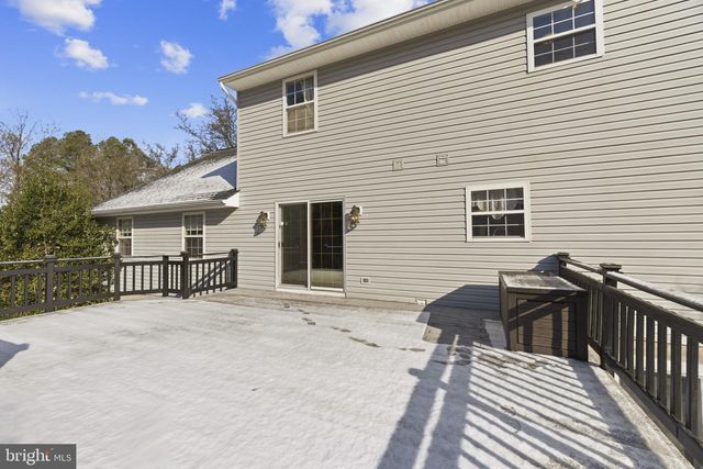 7742 LAKE SHORE DR, Owings, MD 20736