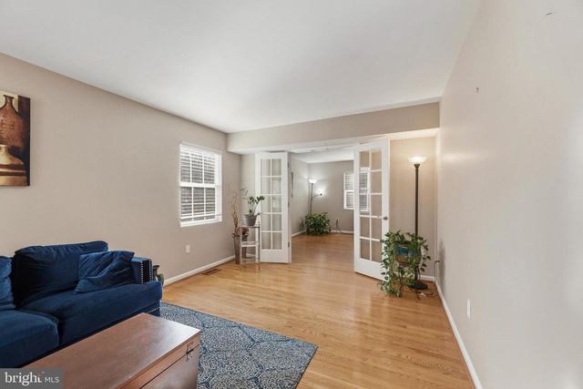 7742 LAKE SHORE DR, Owings, MD 20736