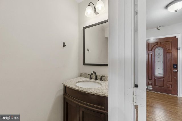 7742 LAKE SHORE DR, Owings, MD 20736