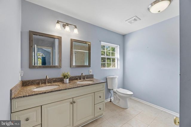 7742 LAKE SHORE DR, Owings, MD 20736