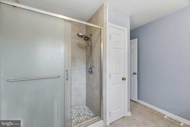 7742 LAKE SHORE DR, Owings, MD 20736