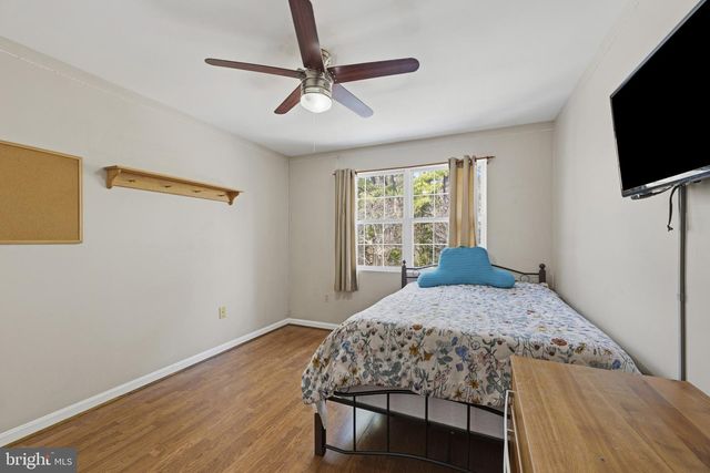 7742 LAKE SHORE DR, Owings, MD 20736