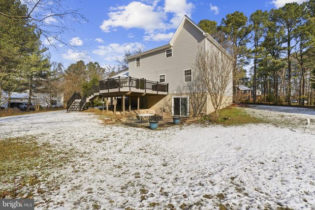 7742 LAKE SHORE DR, Owings, MD 20736