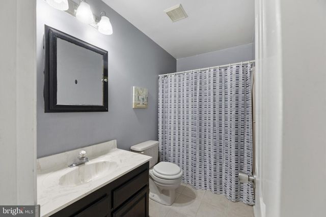 7742 LAKE SHORE DR, Owings, MD 20736