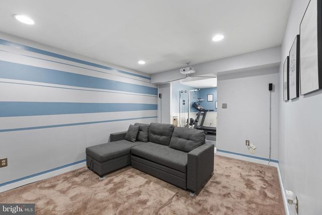 7742 LAKE SHORE DR, Owings, MD 20736