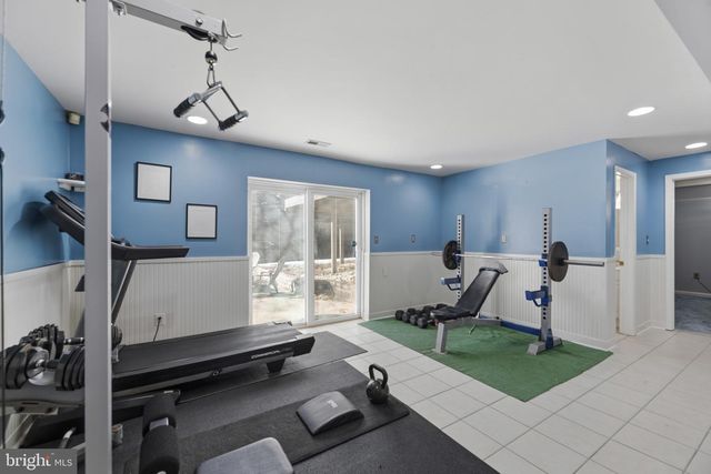 7742 LAKE SHORE DR, Owings, MD 20736