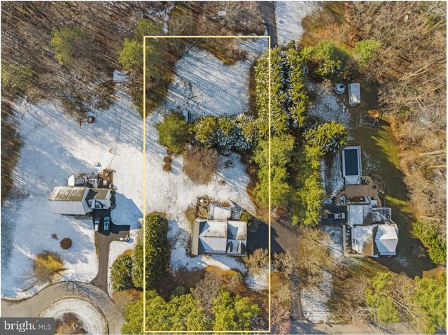 7742 LAKE SHORE DR, Owings, MD 20736