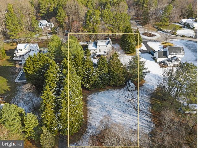 7742 LAKE SHORE DR, Owings, MD 20736