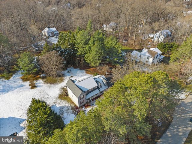 7742 LAKE SHORE DR, Owings, MD 20736