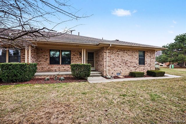 33524 Meldrum Street, New Baltimore, MI 48047