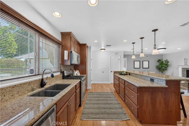 11331 Reagan, Los Alamitos, CA 90720