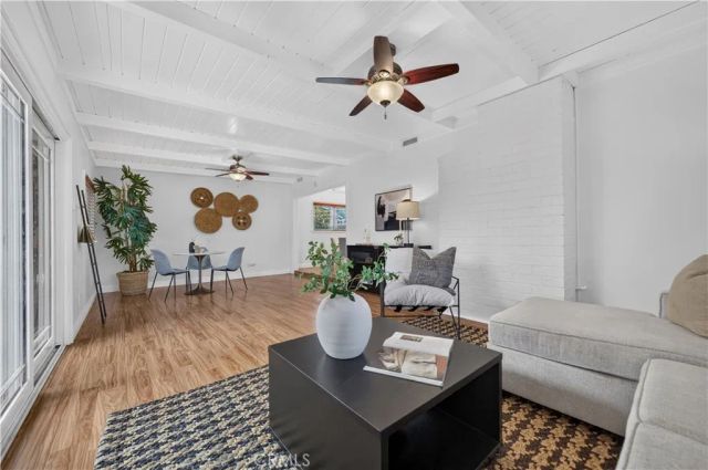 11331 Reagan, Los Alamitos, CA 90720