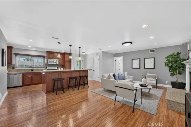 11331 Reagan, Los Alamitos, CA 90720