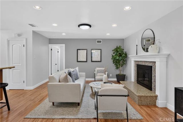 11331 Reagan, Los Alamitos, CA 90720
