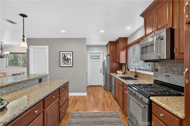 11331 Reagan, Los Alamitos, CA 90720