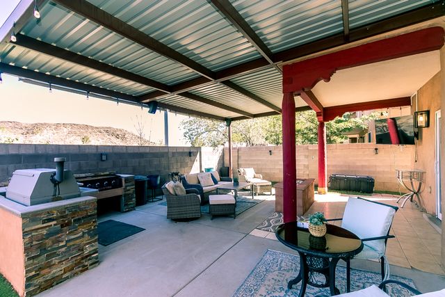 6223 Zaltana Road NW, Albuquerque, NM 87120
