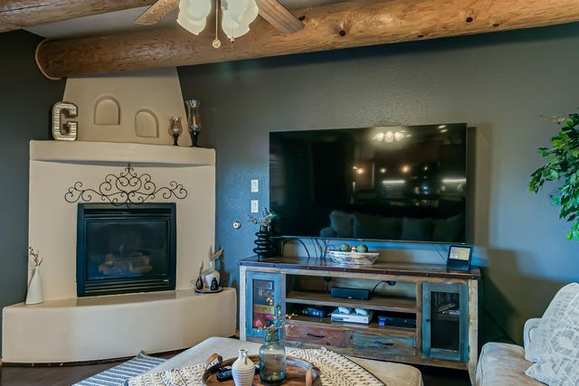 6223 Zaltana Road NW, Albuquerque, NM 87120