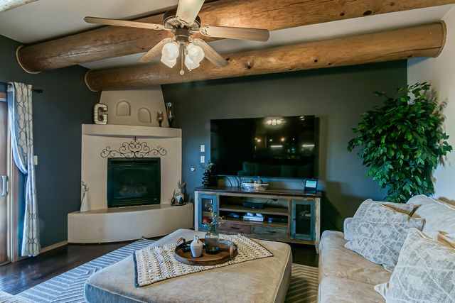 6223 Zaltana Road NW, Albuquerque, NM 87120