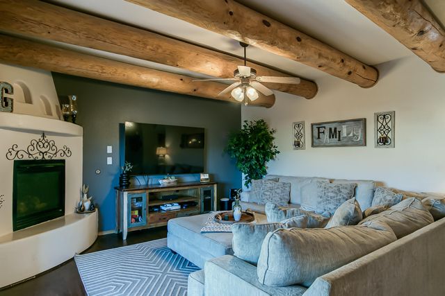 6223 Zaltana Road NW, Albuquerque, NM 87120