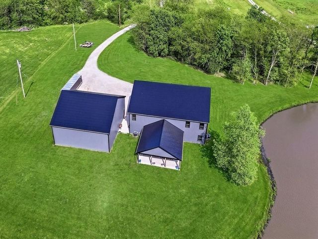 2362 SW US 169 Highway, Gower, MO 64454