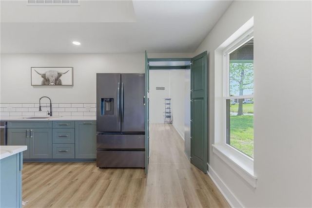 2362 SW US 169 Highway, Gower, MO 64454