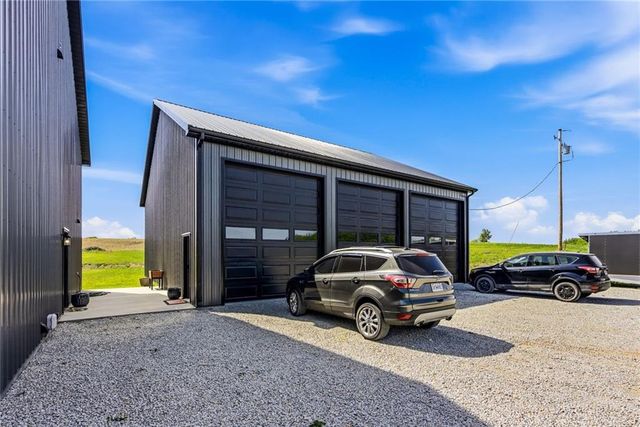 2362 SW US 169 Highway, Gower, MO 64454