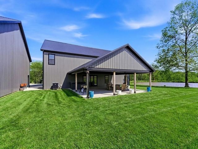 2362 SW US 169 Highway, Gower, MO 64454