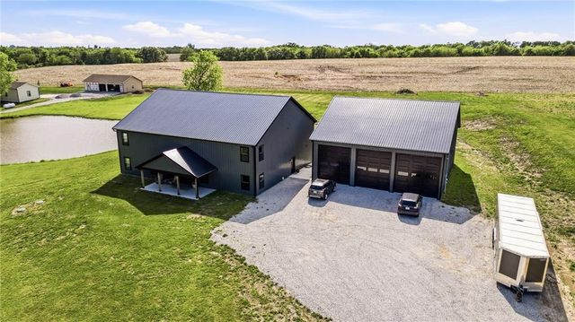 2362 SW US 169 Highway, Gower, MO 64454