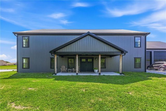 2362 SW US 169 Highway, Gower, MO 64454