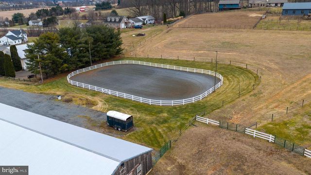 76 S BRICK LN, Elverson, PA 19520