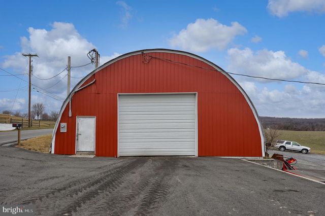 76 S BRICK LN, Elverson, PA 19520