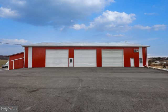 76 S BRICK LN, Elverson, PA 19520