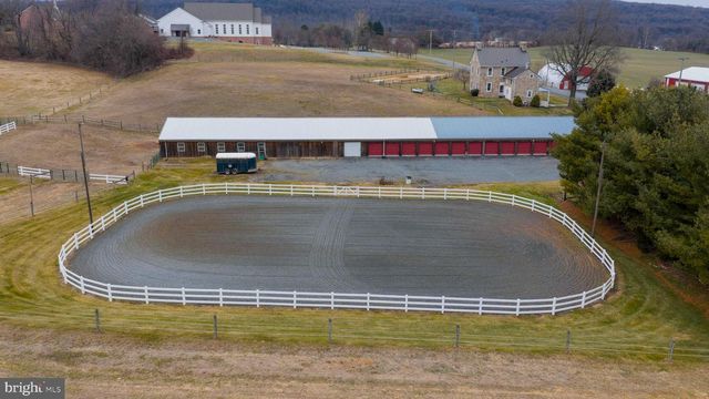 76 S BRICK LN, Elverson, PA 19520