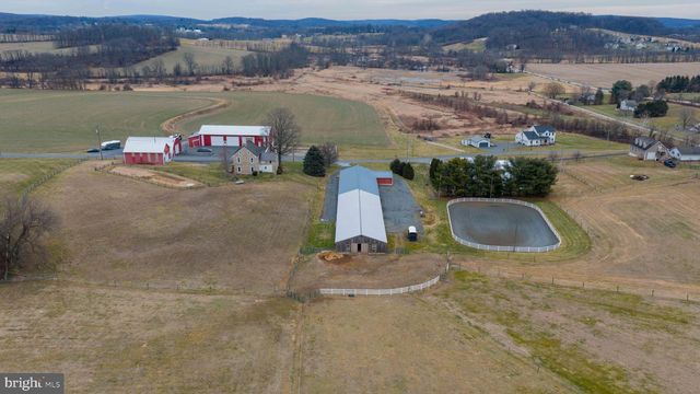 76 S BRICK LN, Elverson, PA 19520