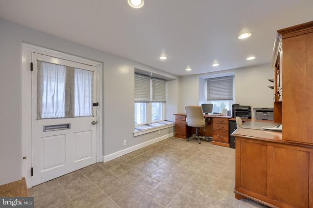 76 S BRICK LN, Elverson, PA 19520