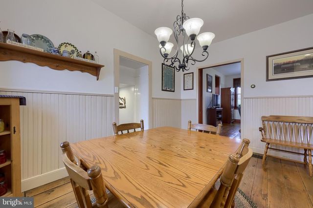 76 S BRICK LN, Elverson, PA 19520