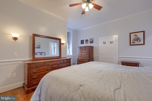 76 S BRICK LN, Elverson, PA 19520