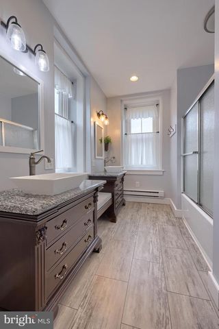 76 S BRICK LN, Elverson, PA 19520