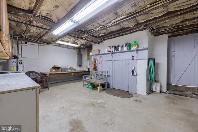 76 S BRICK LN, Elverson, PA 19520