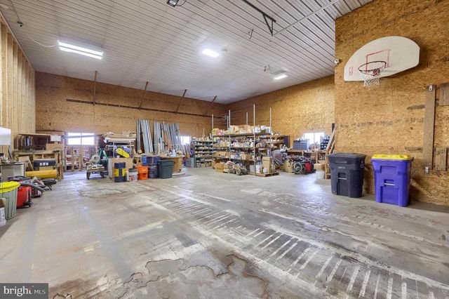 76 S BRICK LN, Elverson, PA 19520