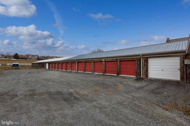 76 S BRICK LN, Elverson, PA 19520