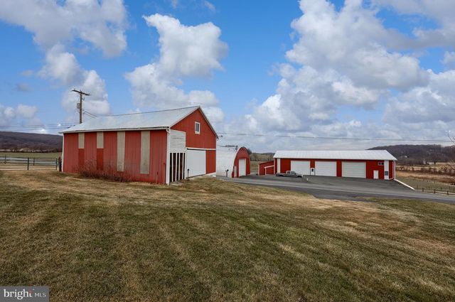 76 S BRICK LN, Elverson, PA 19520