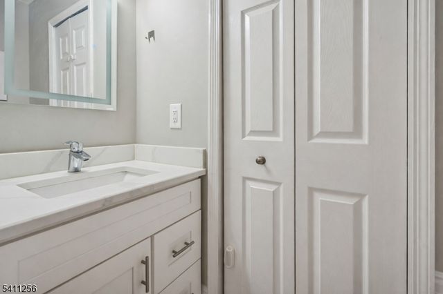 508 Reading Cir, Bridgewater Twp., NJ 08807