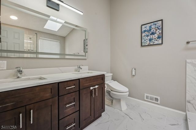 508 Reading Cir, Bridgewater Twp., NJ 08807