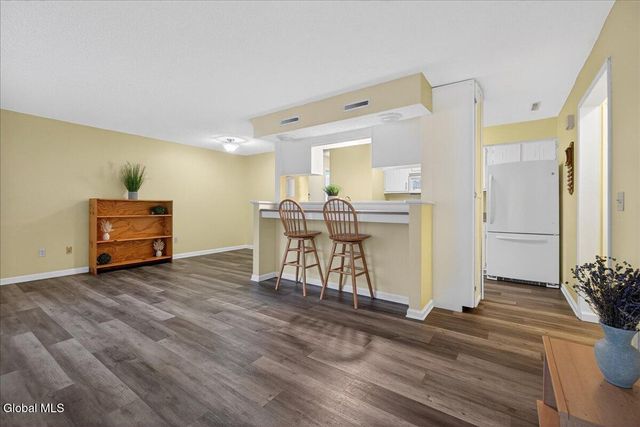 105 Yorktown Drive, Clifton Park, NY 12065